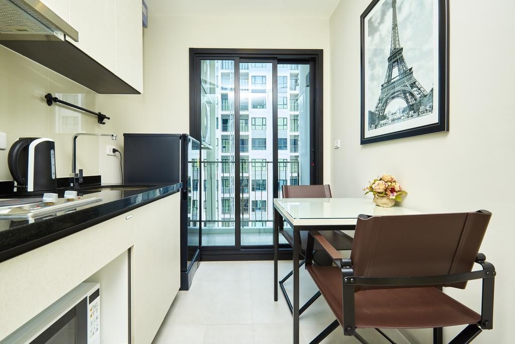 SEA VIEW DOWNTOWN LUX CHIC CONDO PATTAYA BEACHpropertyviewsInterior View1