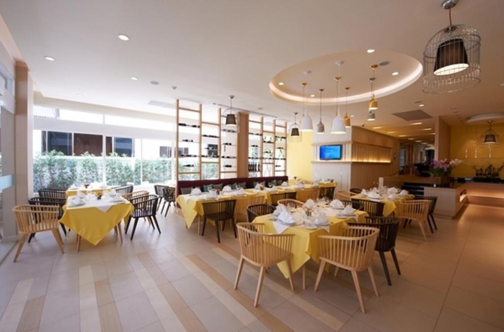 Pattaya Sea View HoteldiningRestaurant16