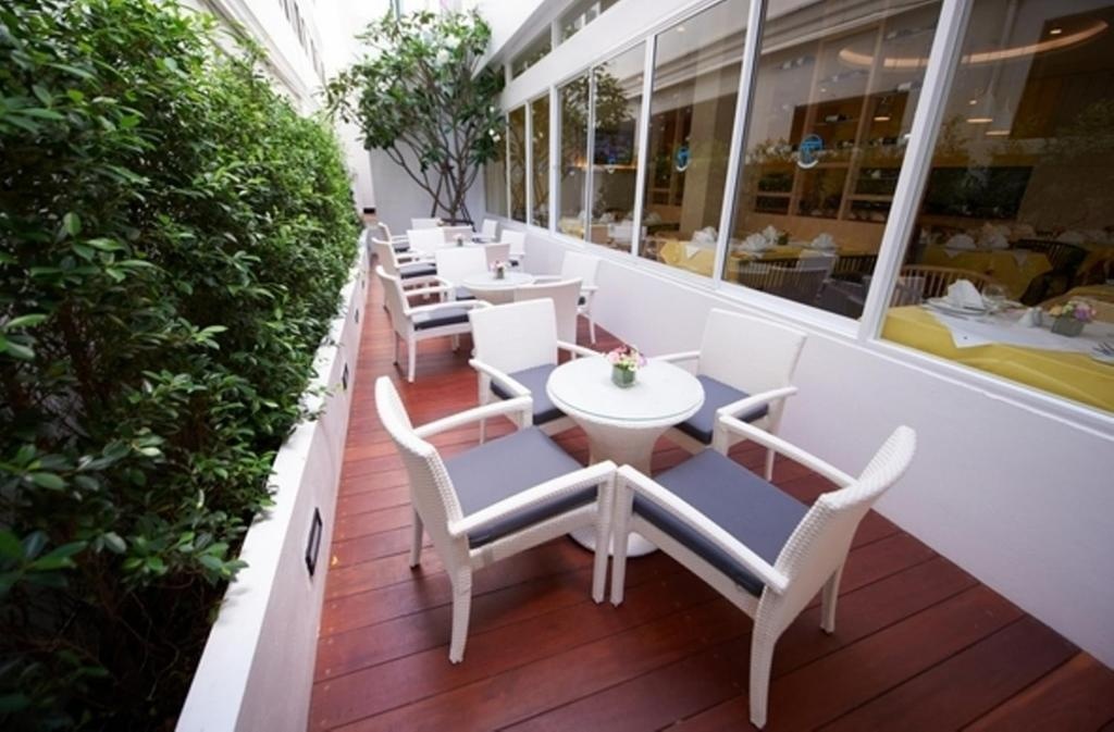 Pattaya Sea View HotelfacilitiesBalconyterrace25