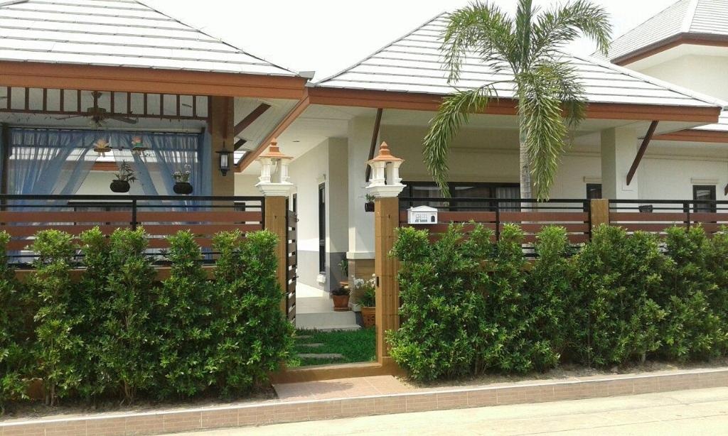 Dusit Pattaya Park 3propertyviewsEntrance2