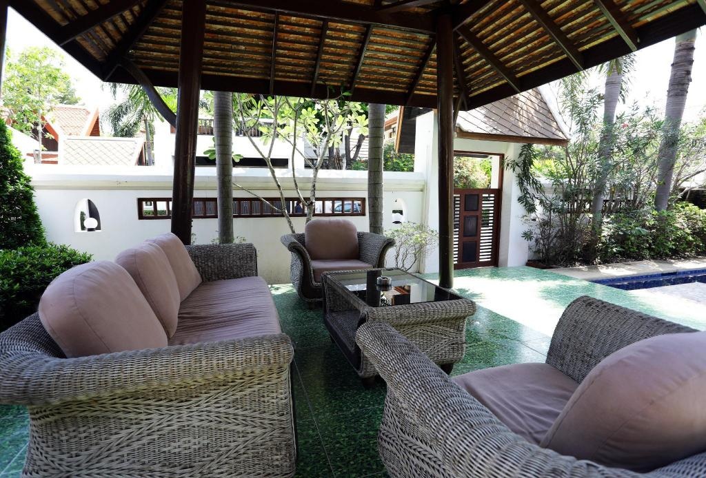 Pool Villa Pattaya Green ResidencefacilitiesBalconyterrace5