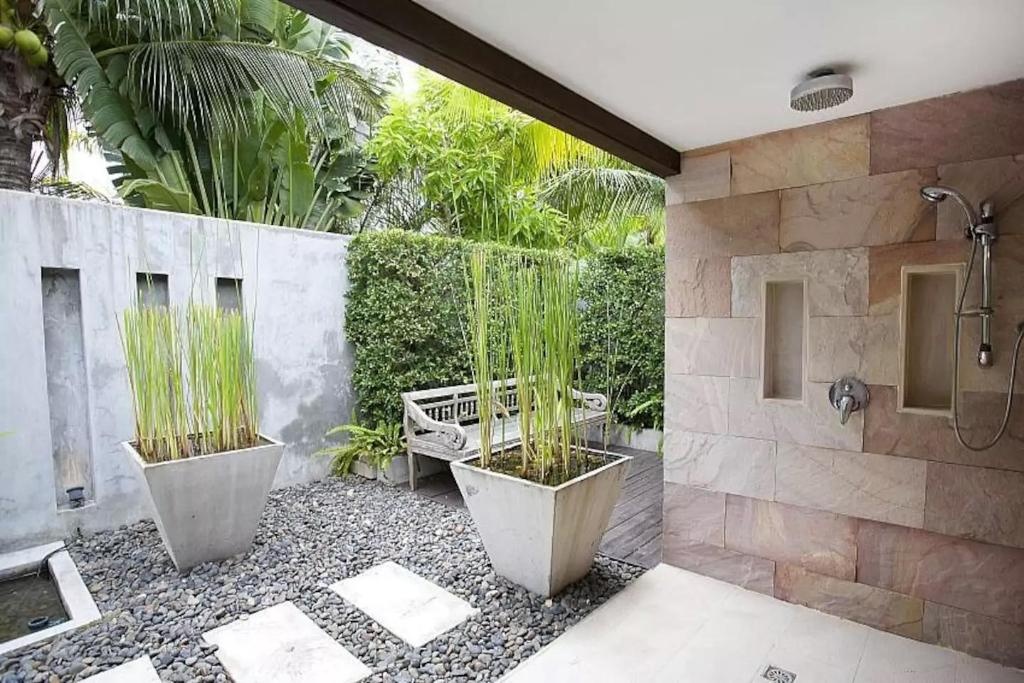 5 Star 9BR Private Luxury Pool Resort W TennisfacilitiesShower12