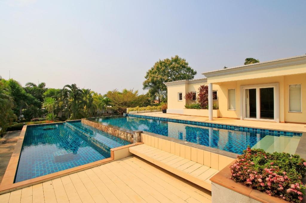 Sunset Villa 4 Bedroom Luxury Pool Villa Pattayafacilitiesfacilities Image 1616