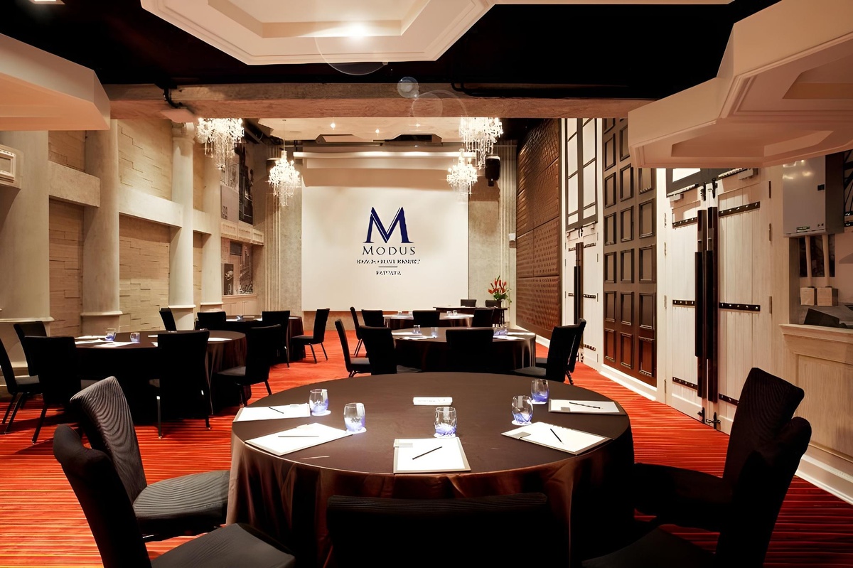 Pattaya Modus Beachfront Resort Dininggallery Image 6 6