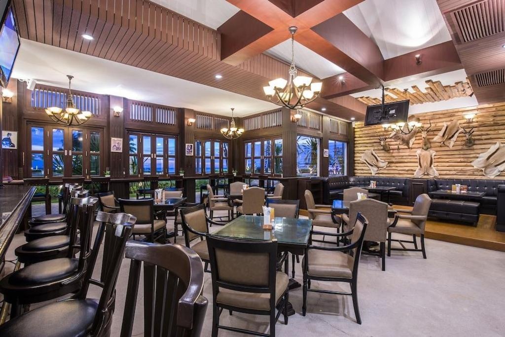 Ambassador City Jomtien Pattaya Ocean Wingdiningdining Image 1616