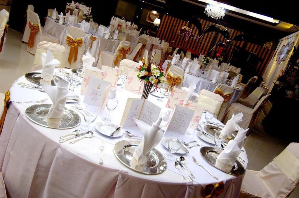 Ambassador City Jomtien Pattaya Ocean Wingdiningdining Image 2727