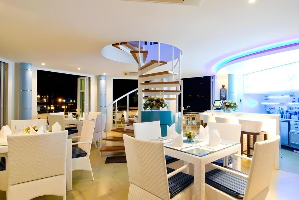 Ambassador City Jomtien Pattaya Ocean Wingdiningdining Image 44