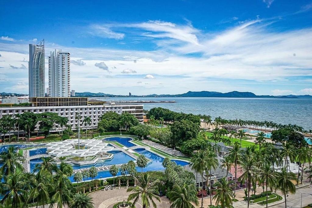 Ambassador City Jomtien Pattaya Ocean WingpropertyviewsExterior View15