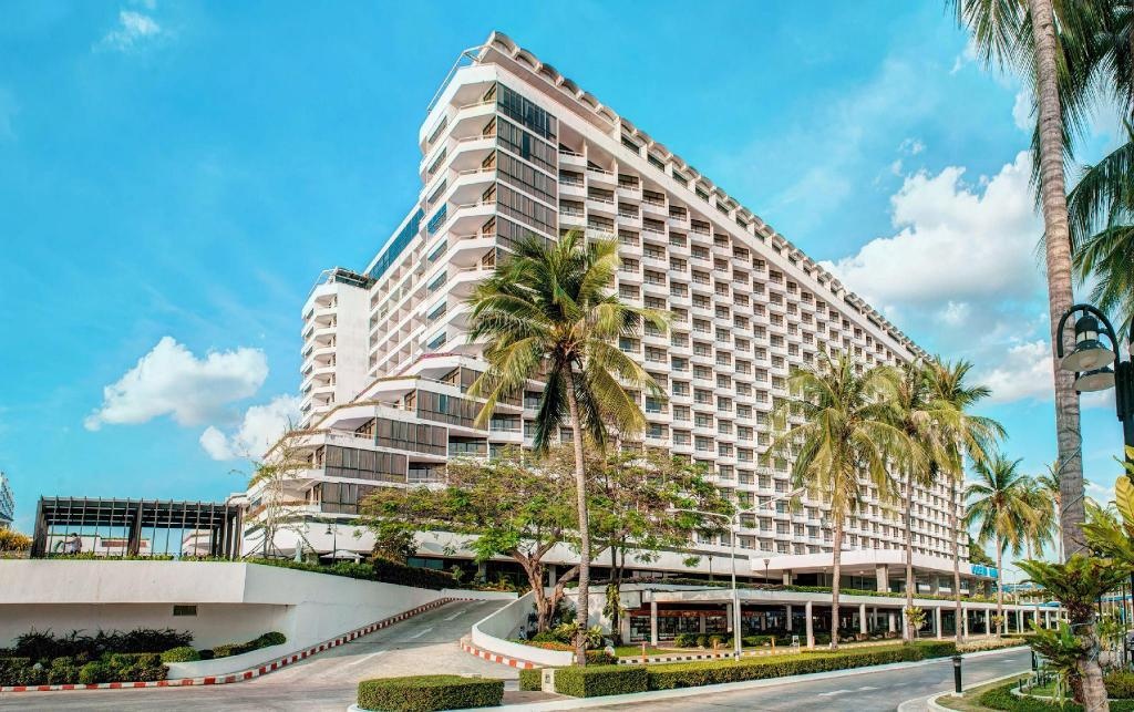 Ambassador City Jomtien Pattaya Ocean WingpropertyviewsExterior View3