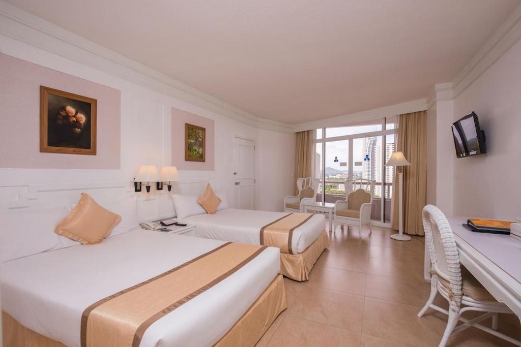 Ambassador City Jomtien Pattaya Ocean Wingroomsrooms Image 1818