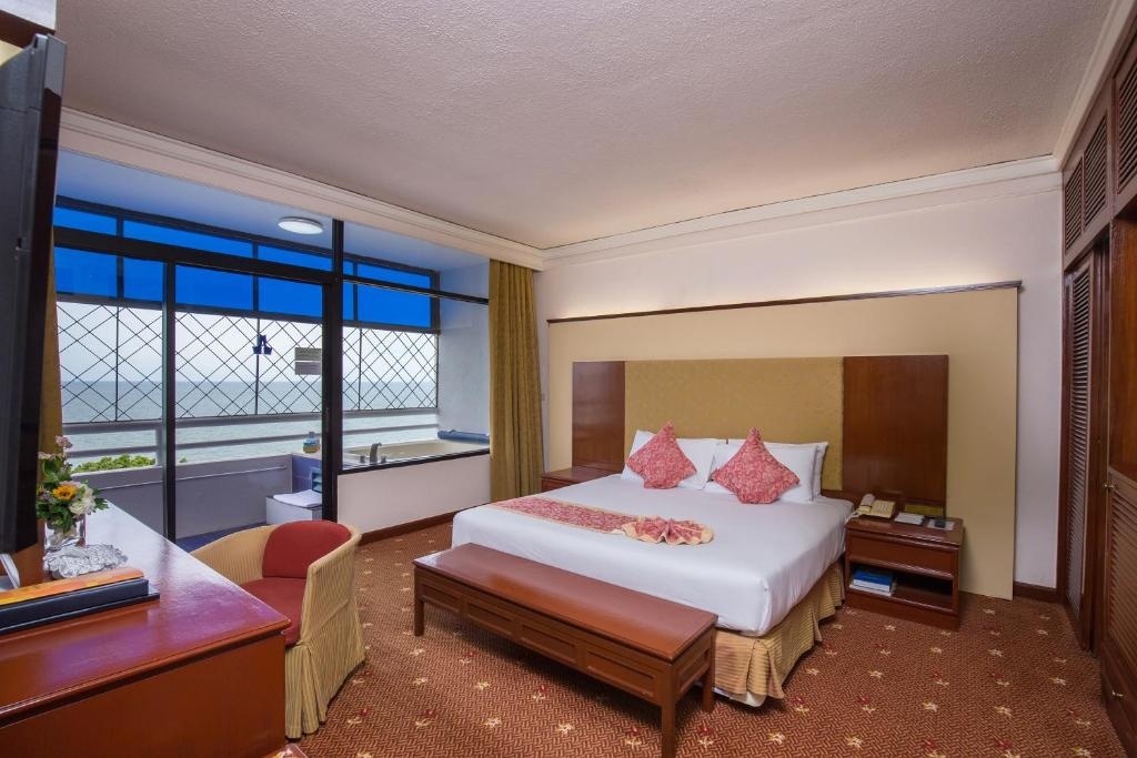 Ambassador City Jomtien Pattaya Ocean Wingroomsrooms Image 33