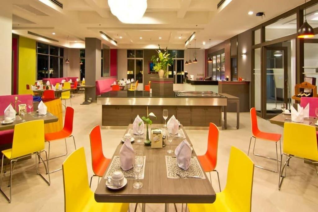 Sunshine Vista Hoteldiningdining Image 66