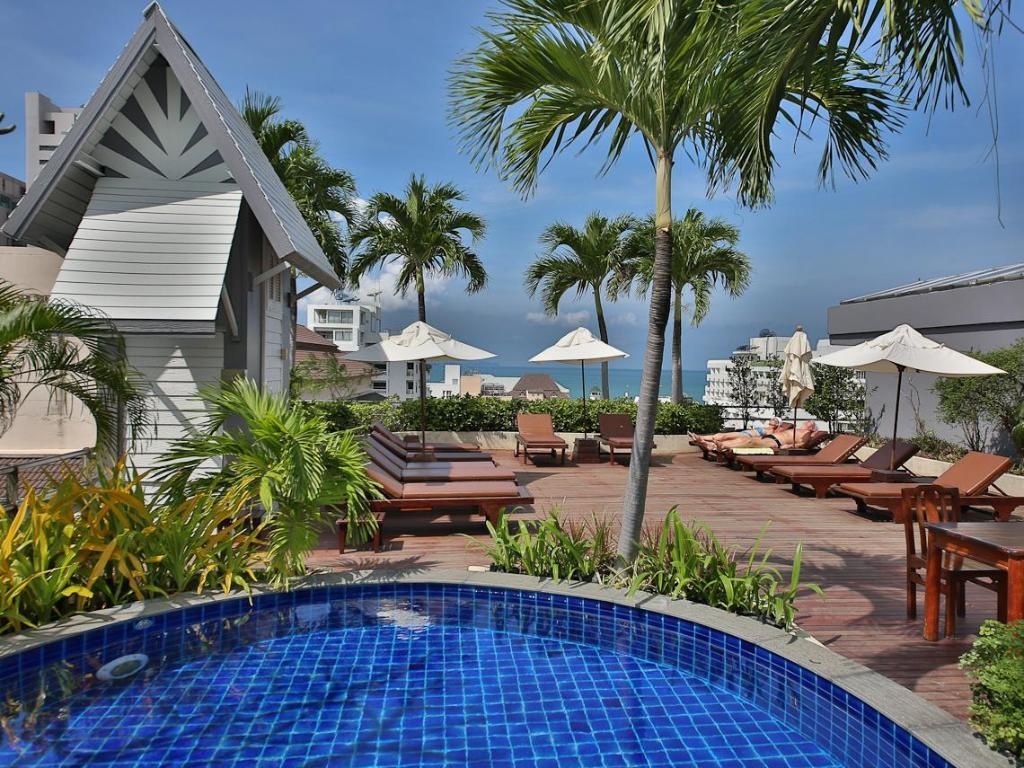 Sunshine Vista HotelfacilitiesSwimming Pool6