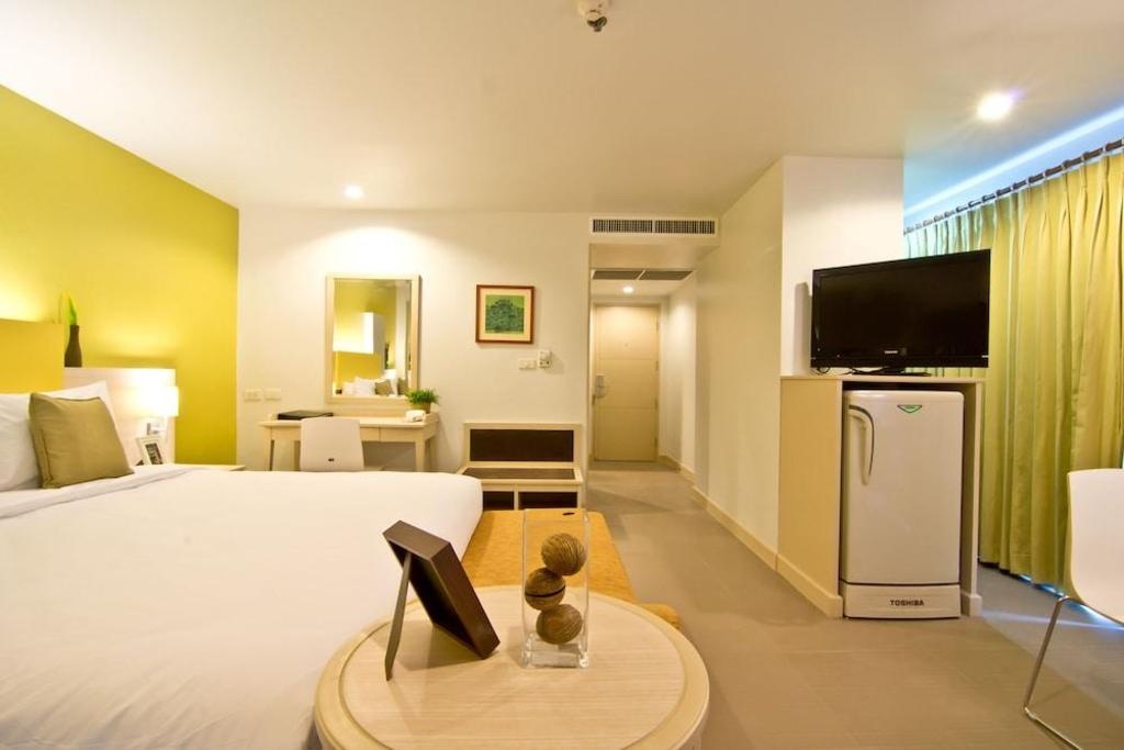 Sunshine Vista Hotelroomsrooms Image 1717