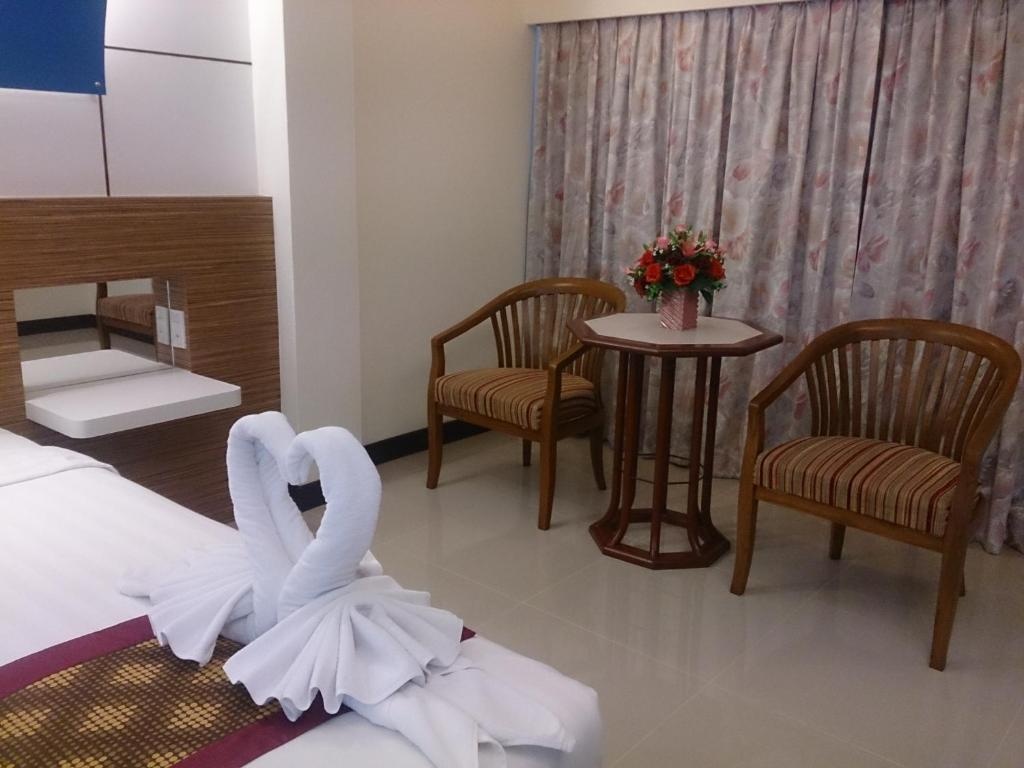 Camelot Hotelroomsrooms Image 2020