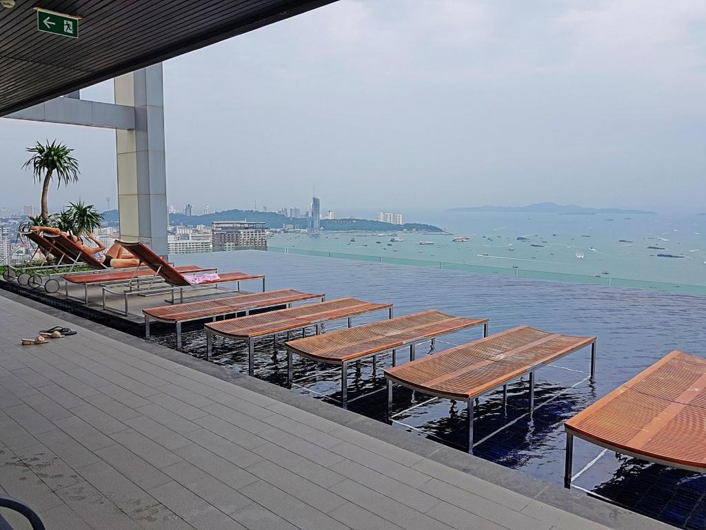 1BR Centric Sea By Pattaya Holidaypropertyviewspropertyviews Image 66