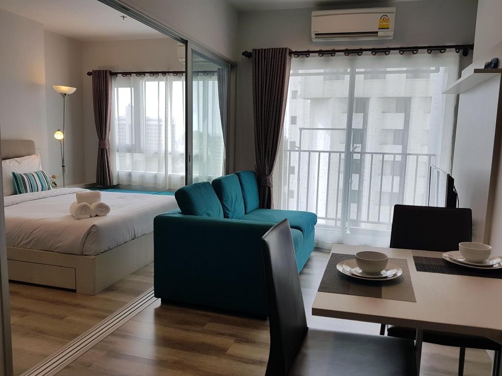 1BR Centric Sea By Pattaya Holidayroomsrooms Image 11