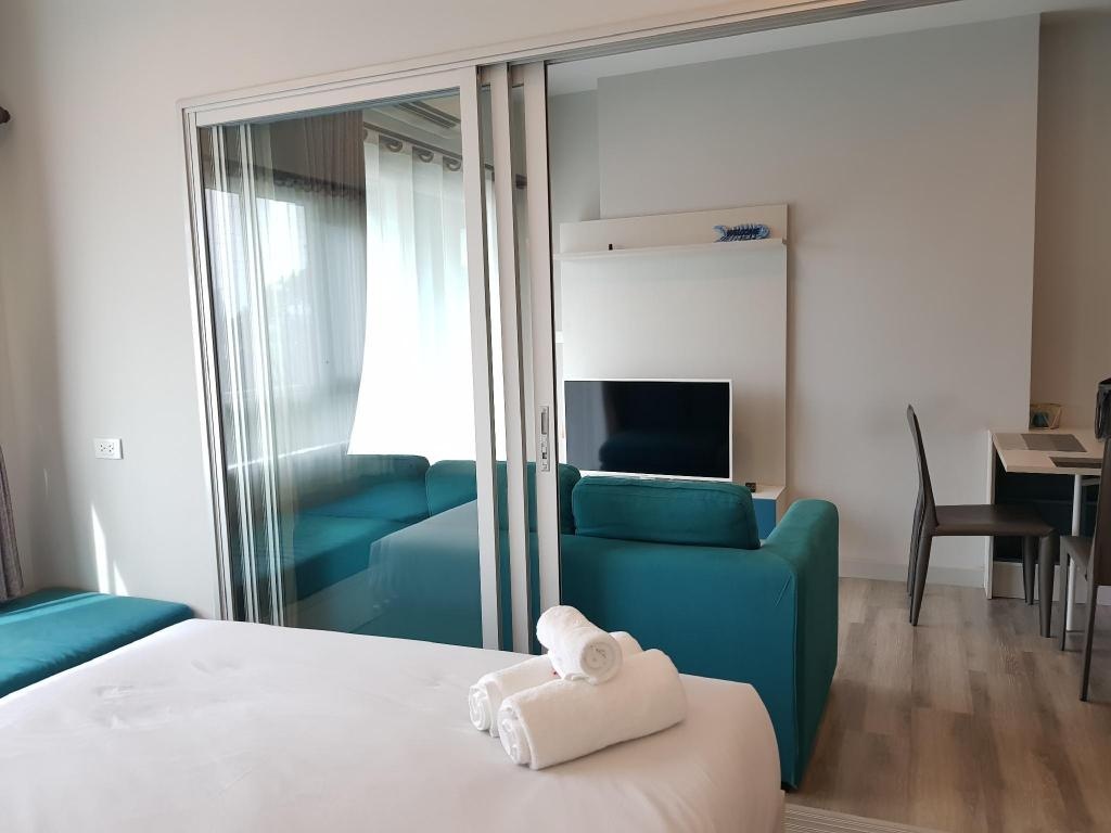 1BR Centric Sea By Pattaya Holidayroomsrooms Image 66