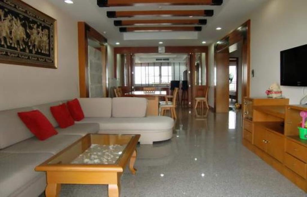 Beachfront Condominium Next To Renaissance HotelpropertyviewsInterior View3