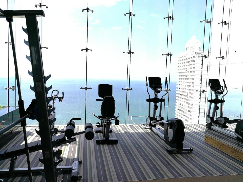 The Riviera Wongamat Hong Apartment 1facilitiesGymfitness34
