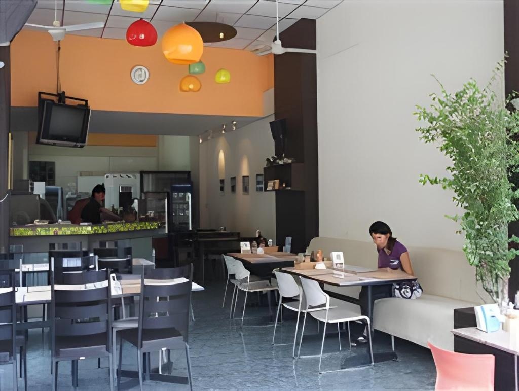 VT 1 Serviced ApartmentsdiningRestaurant1