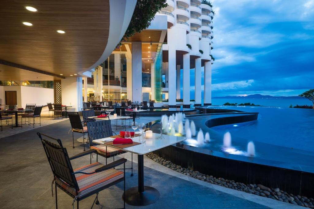 Royal Cliff Beach Terrace PattayafacilitiesFacilities4