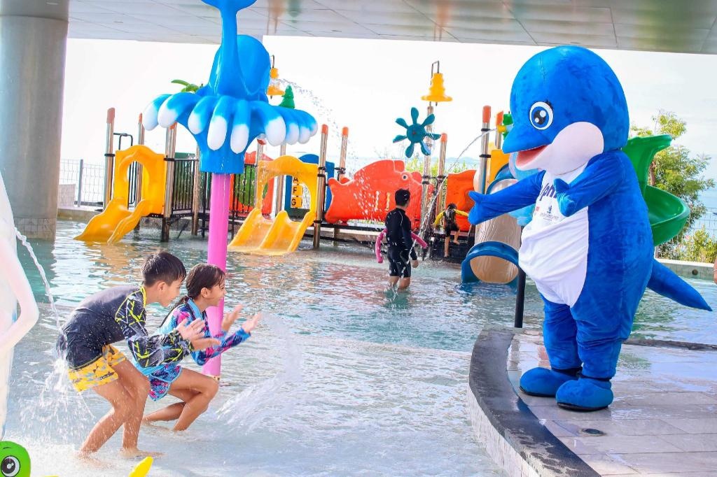 Royal Cliff Beach Terrace PattayafacilitiesSwimming Pool18