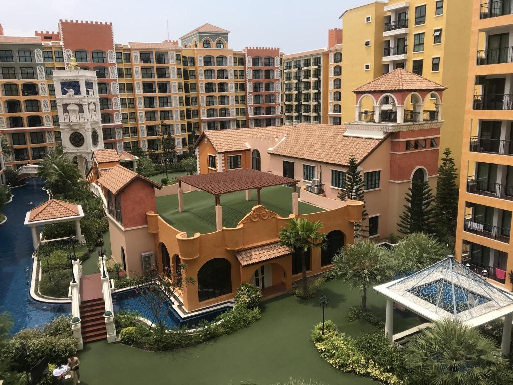 Venetian Condo Resort Pattaya Pool Viewpropertyviewspropertyviews Image 44