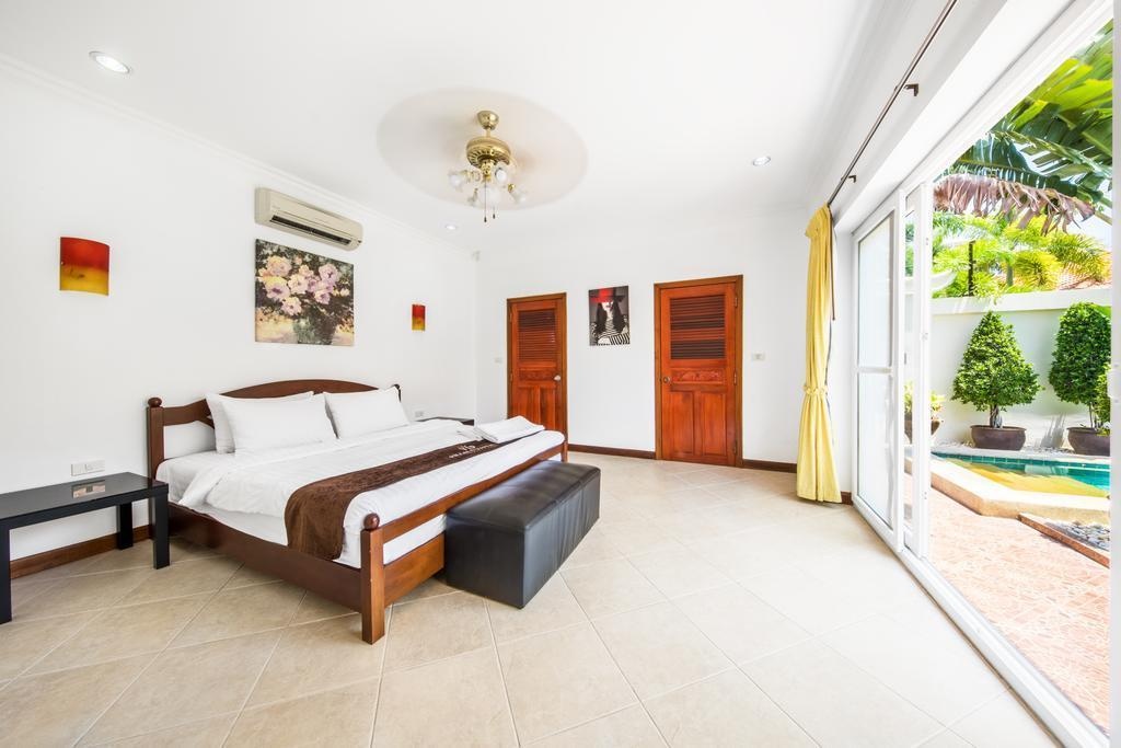 The Beach Pool VillafacilitiesBedroom2