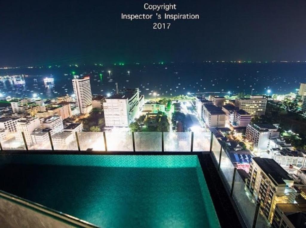 The Base Central Pattaya 605facilitiesSwimming Pool2