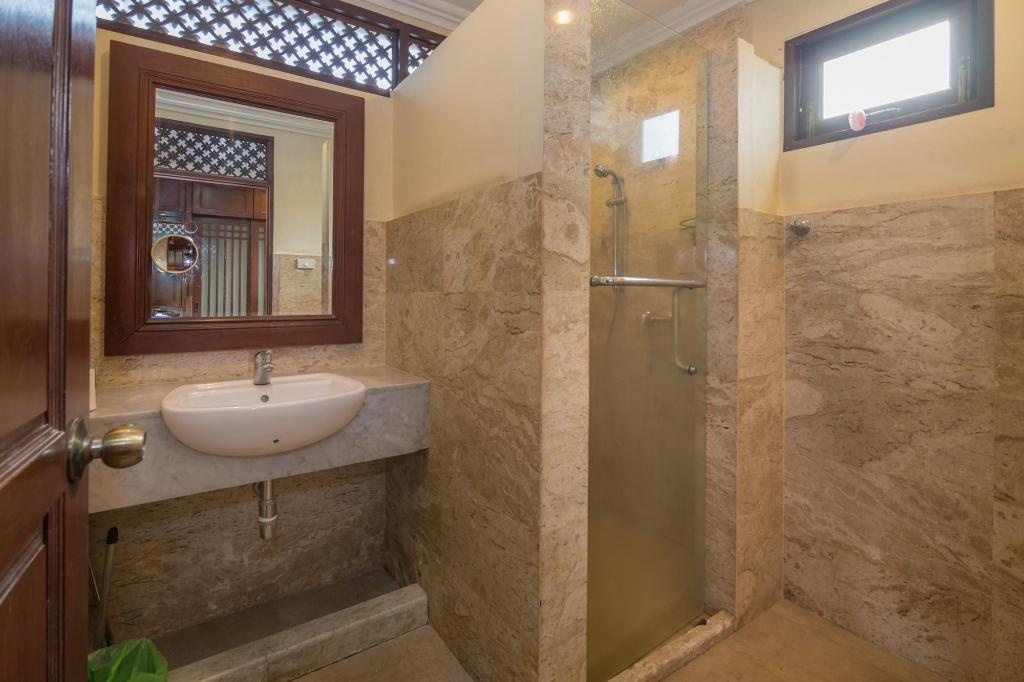 Private Pool Villa Lombok In Central PattayafacilitiesBathroom16