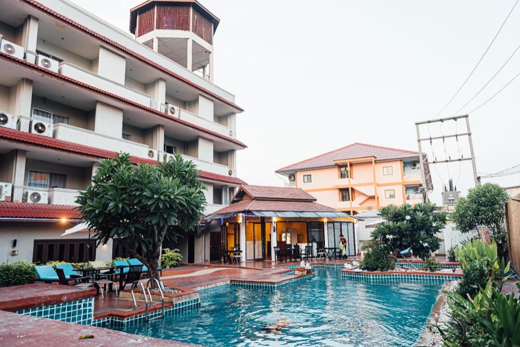 Gazebo Resort PattayafacilitiesSwimming Pool6
