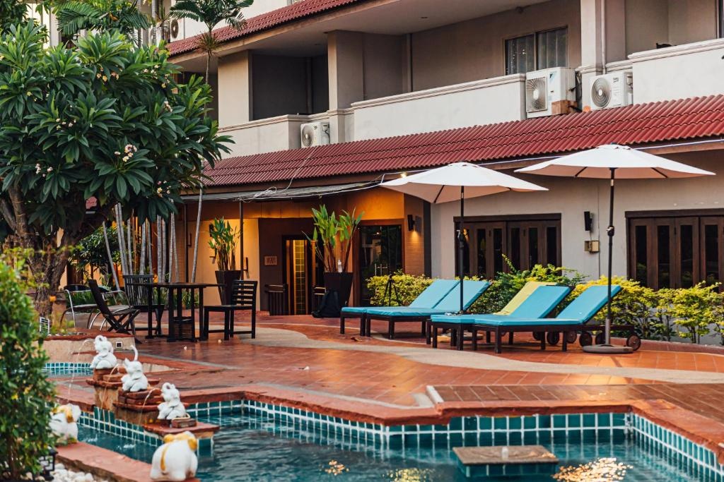 Gazebo Resort PattayafacilitiesSwimming Pool9