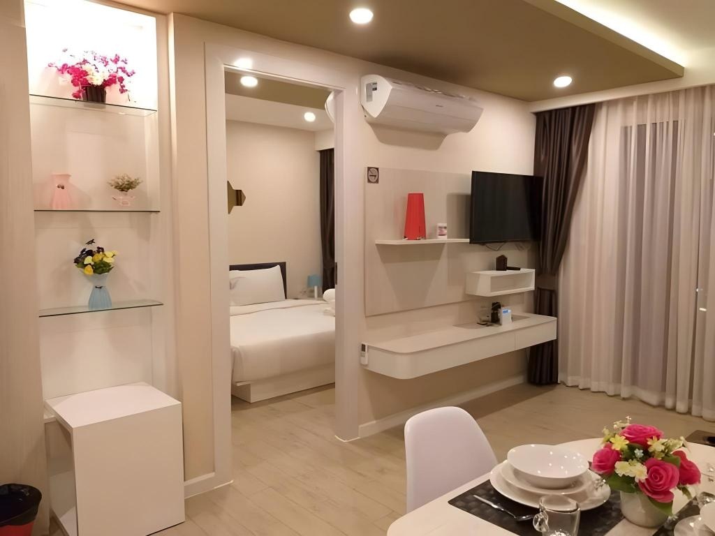 Seven Seas Condo Pattaya 1 Bed By TikpropertyviewsInterior View2