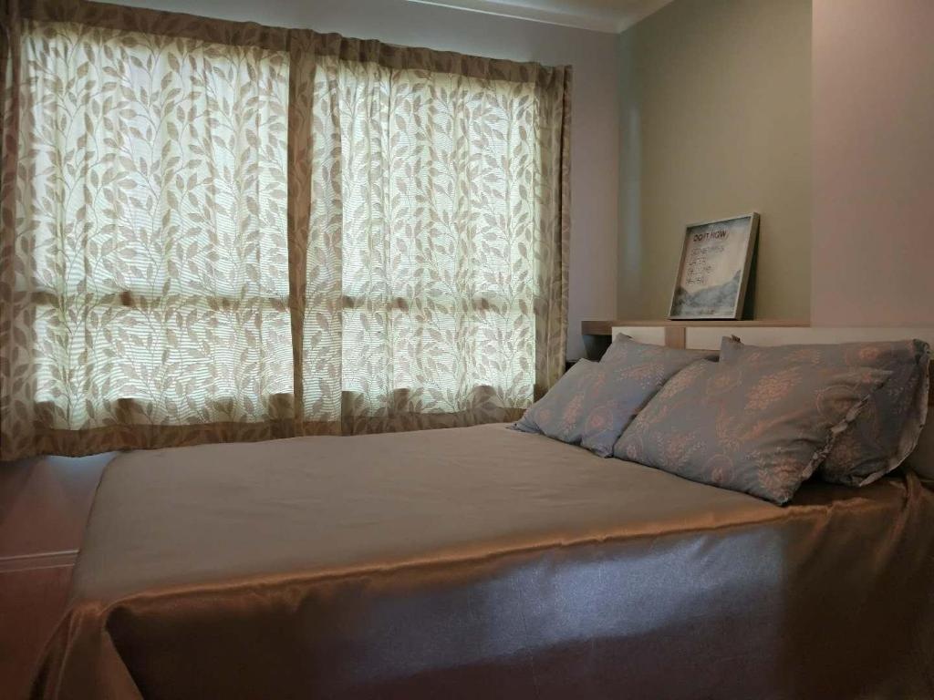 Lumpini Sea Viewroomsrooms Image 11