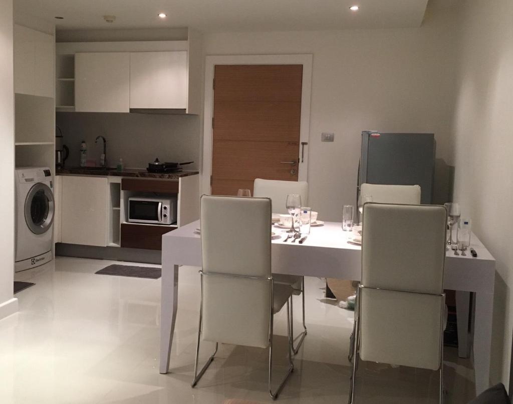 VIP Pattaya 1Bedroom 50 Sqm Pool ViewpropertyviewsInterior View1