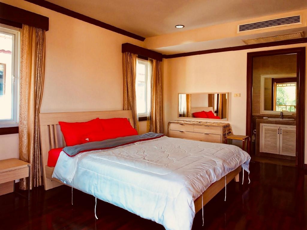 FARAH HOUSE By THE SIGNATURE VILLAfacilitiesBedroom11