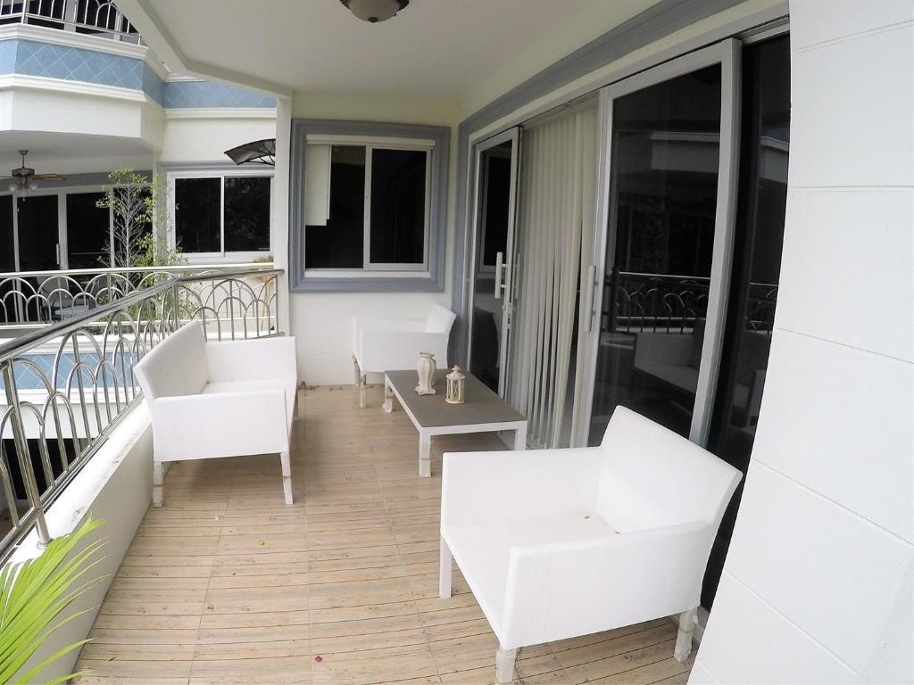 Deluxe 2 BR Nordic Terrace Condo 173 Sqm WiFifacilitiesBalconyterrace15
