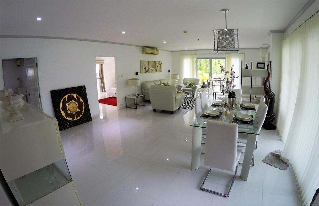 Deluxe 2 BR Nordic Terrace Condo 173 Sqm WiFiroomsrooms Image 11