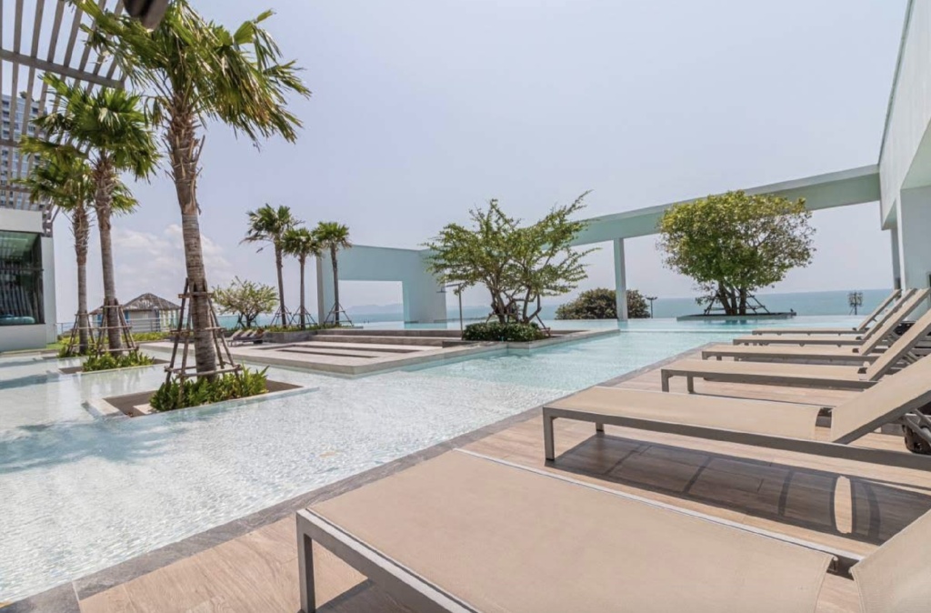 AERASfacilitiesSwimming Pool Outdoor1