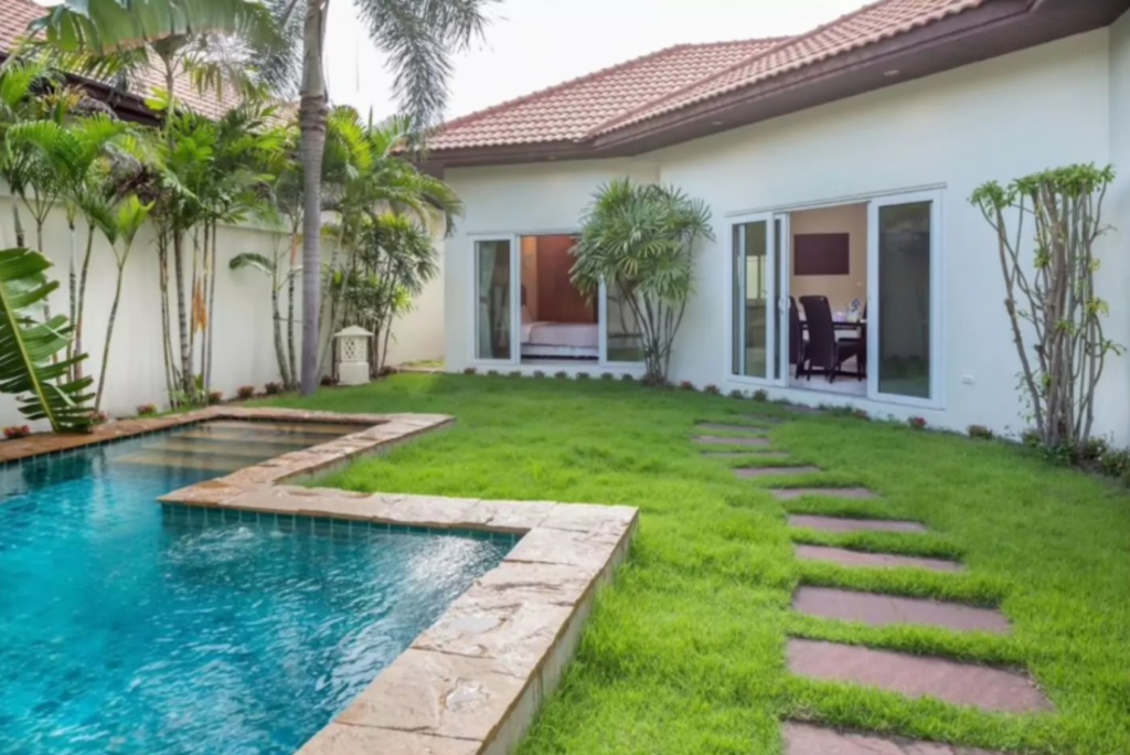 Luxury Pool Villa Private Beach In PattayapropertyviewsExterior View3