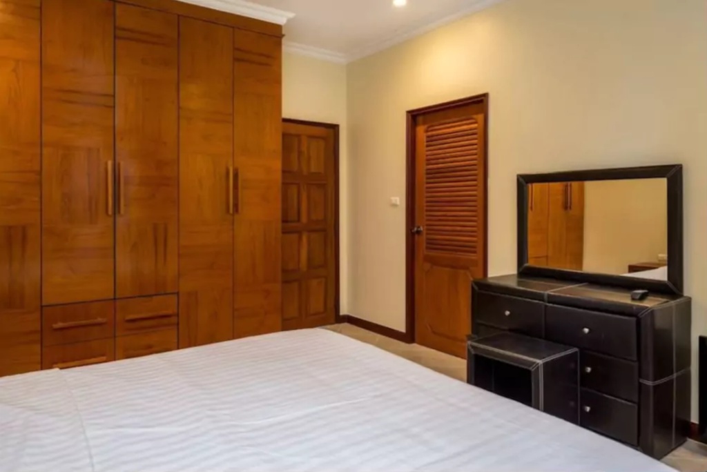 Luxury Pool Villa Private Beach In PattayapropertyviewsInterior View8