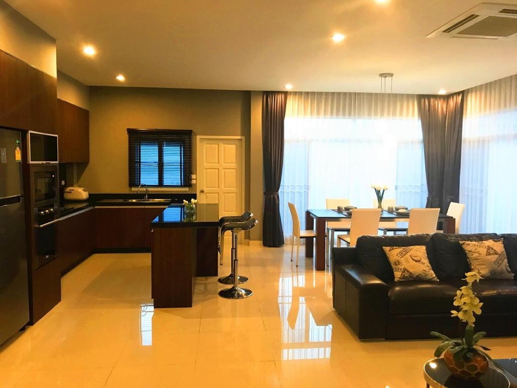 Luxious Private Swimming Villa Perfect For FamilyfacilitiesPublic Areas1