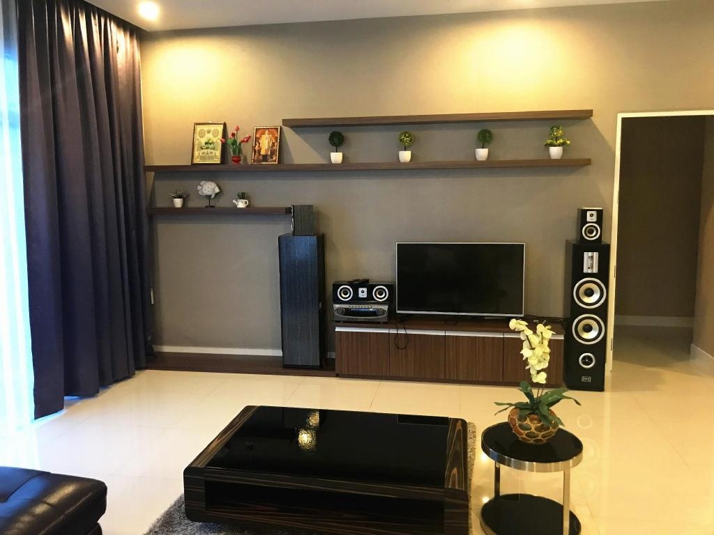 Luxious Private Swimming Villa Perfect For FamilypropertyviewsLobby6