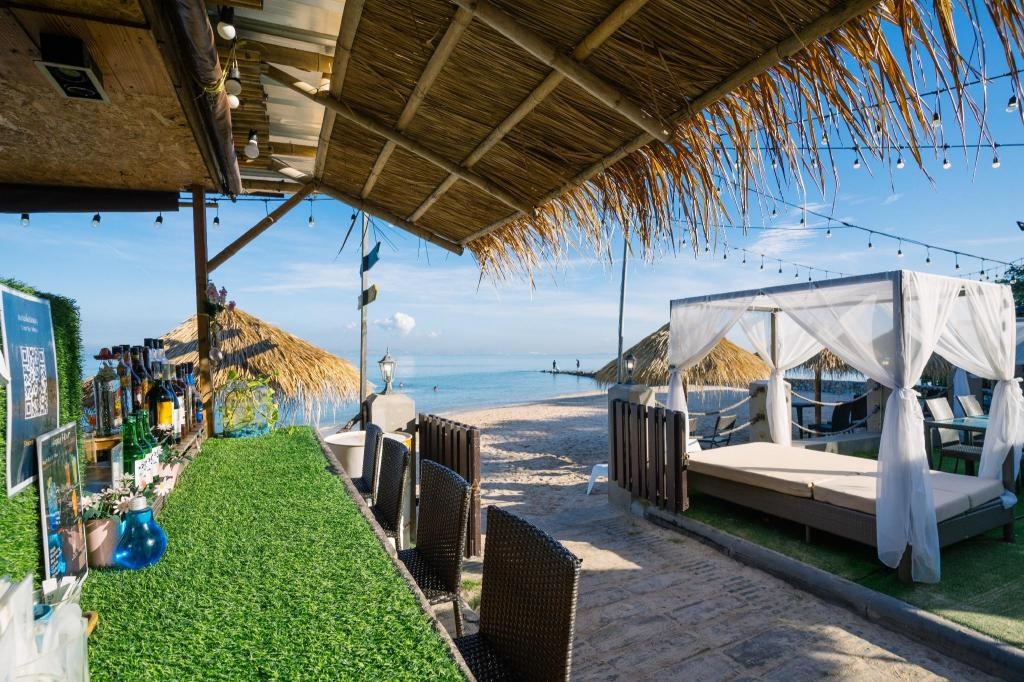 Golden Tulip Pattaya Beach ResortfacilitiesBarlounge21