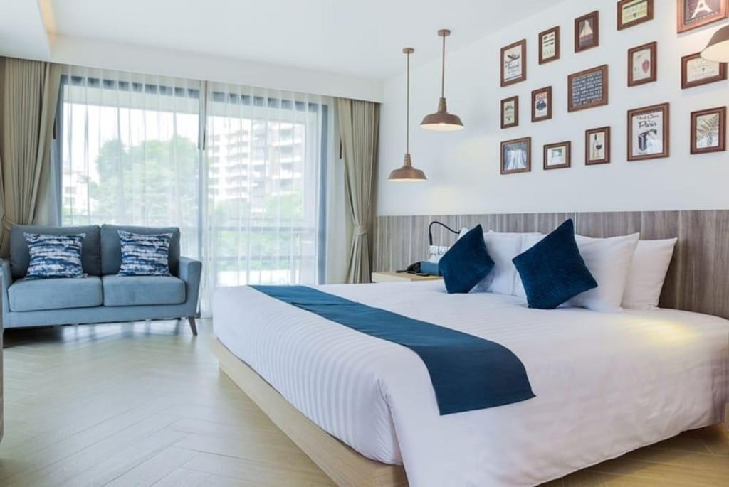 Golden Tulip Pattaya Beach Resortroomsrooms Image 3434