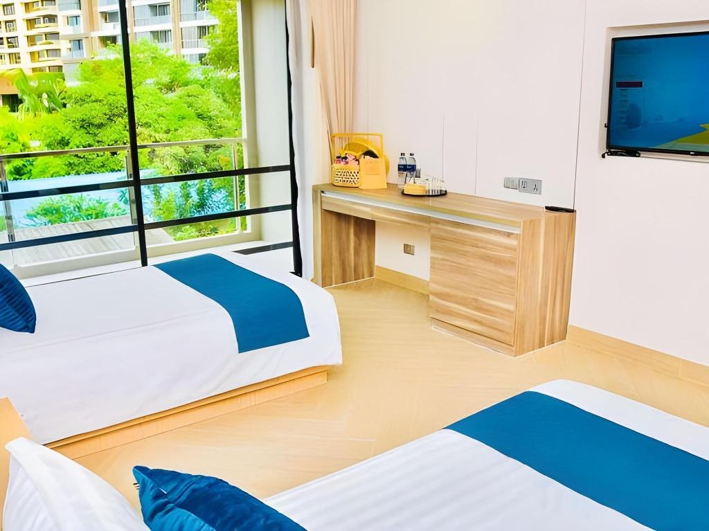 Golden Tulip Pattaya Beach Resortroomsrooms Image 3636