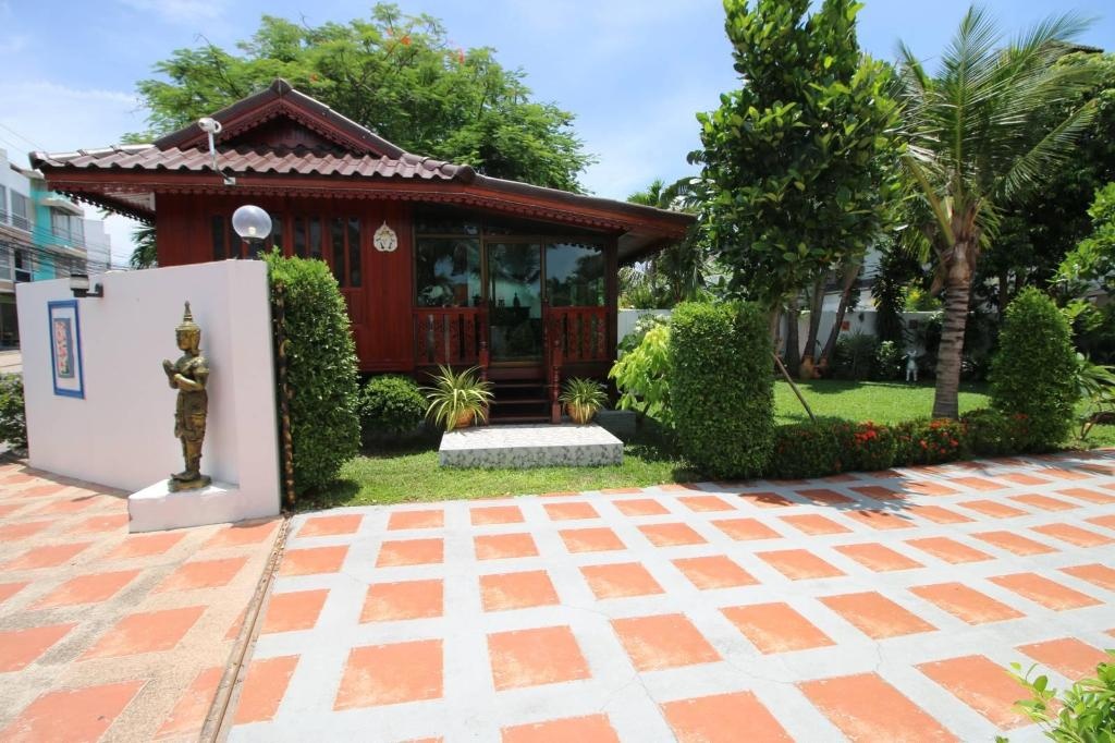 Pattaya 161 VillapropertyviewsExterior View2