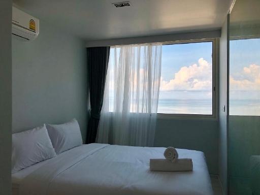 21Front Row Beach Lux X Veranda Residence PattayafacilitiesBedroom1