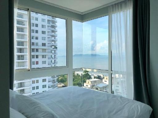 21Front Row Beach Lux X Veranda Residence PattayafacilitiesBedroom14